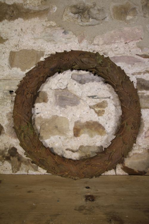 English 19th Century Antique Cast Iron Laurel Surround