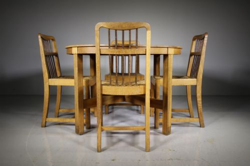 Heals 1930’S Oak Round Dining Table & Four Dining Chairs