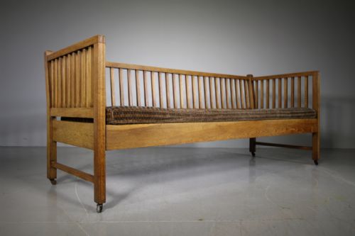 
Heals of London 1920’S Oak Sofa Daybed
