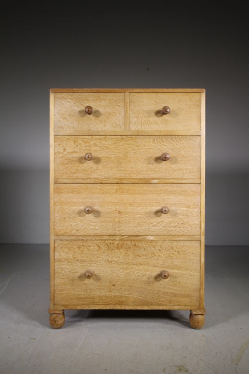Fabulous Heals of London Edwardian Antique Oak Chest of Drawers