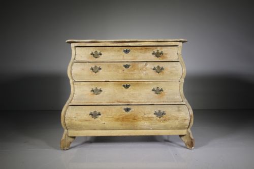 
Lovely 18th Century Antique Painted Pine Chest of Drawers
