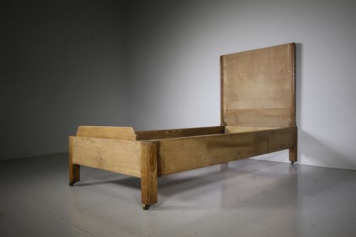 Rare Robert Lorimer Antique Oak Single Bed