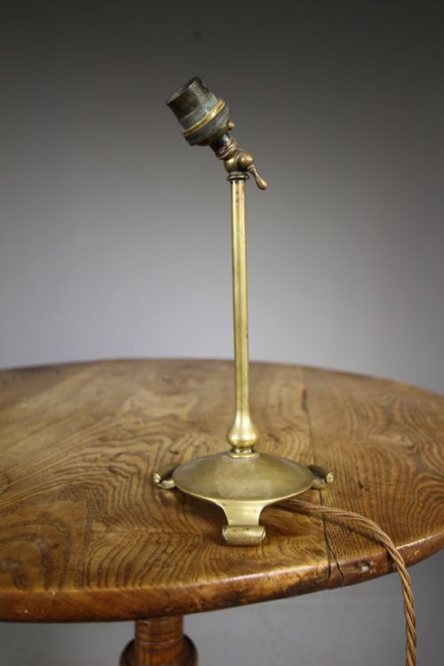 English 19th Century Brass Pullman Type Antique Table Lamp 
