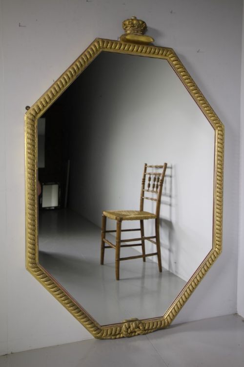 Beautiful English 19th Century Octagonal Antique Gilt Wall Mirror