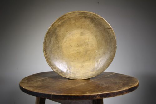 Quite Rare Large English Antique Sycamore Treen Platter