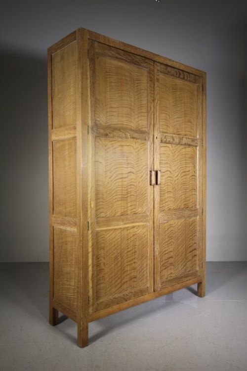 Heals Edwardian Large Antique Oak Wardrobe – Labelled