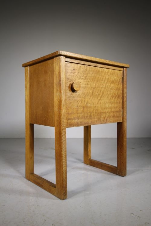 1930’S Gordon Russell Oak Bedside Cupboard – Labelled