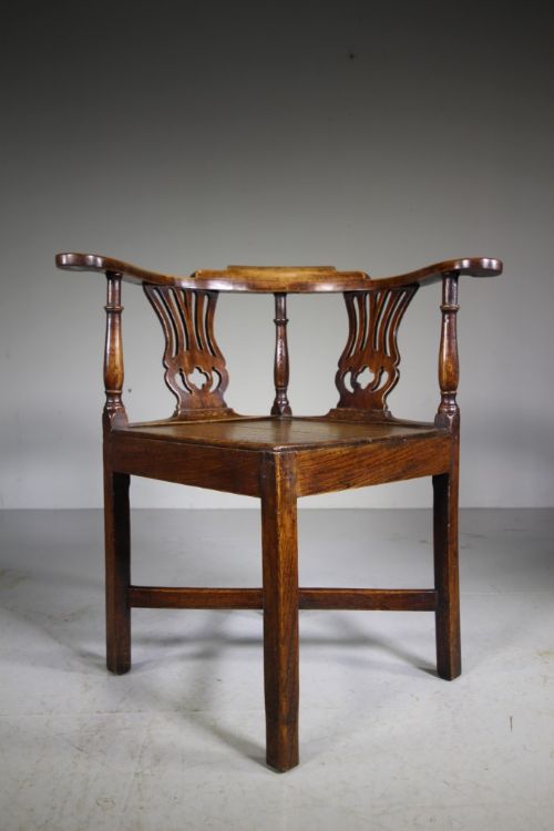 English 18th Century Antique Country Elm Armchair