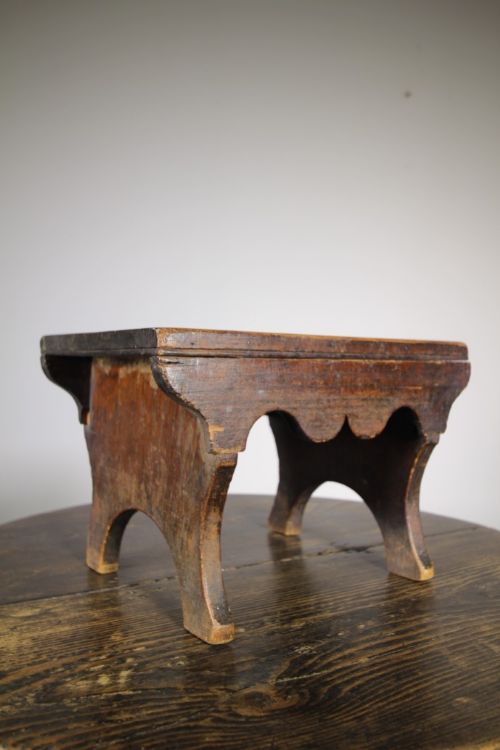

18th Century Antique English Oak Stool