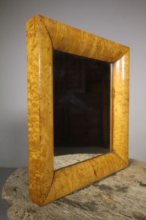 
Regency Quality Antique Maple Wood Wall Mirror