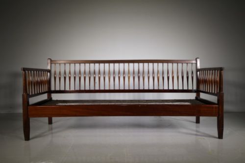 Heals Edwardian Antique Mahogany Sofa / Day Bed