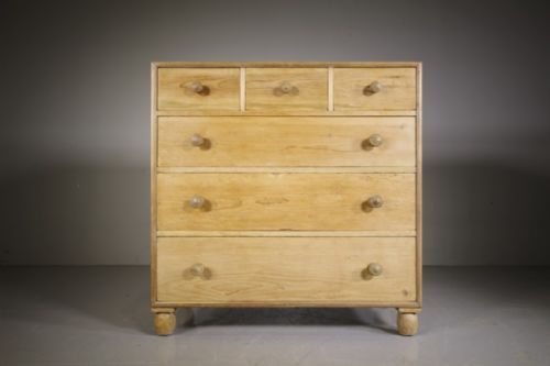 
Early Heals Antique Pine Chest of Drawers – Labelled
