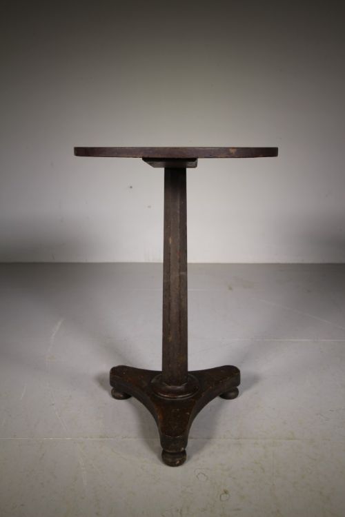 Early 19th Century Painted Pine Antique Triform Table