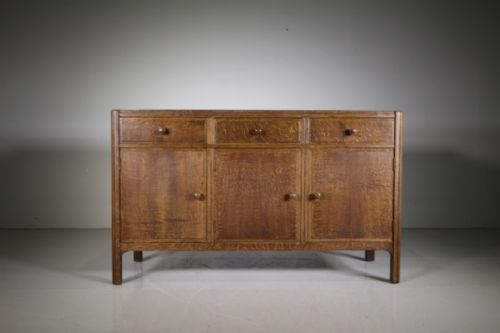 Superb Quality Heals 1920’S Oak Dresser Base – Labelled