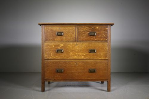 
Early Heals Edwardian Antique Oak Chest of Drawers
