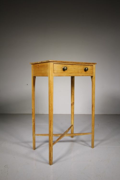 English 18th Century Antique Pine Side Table