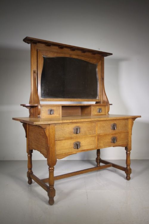 EARLY HEALS ANTIQUE OAK NEWYLN DRESSING TABLE - ADDITIONAL PHOTO 4