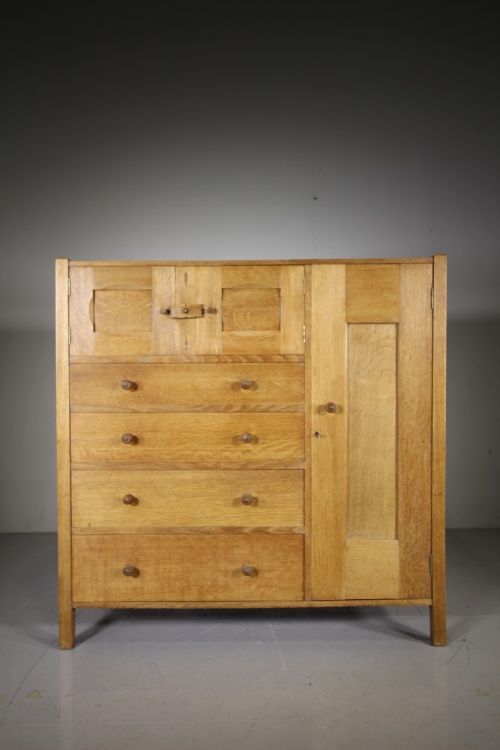 Rare Heals Letchworth Antique Oak Compactum