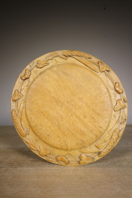 
English Edwardian Antique Breadboard