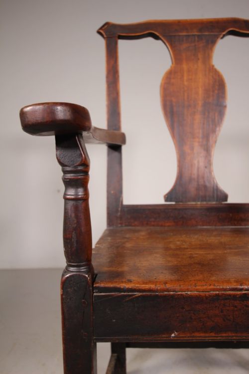 18TH CENTURY FRUITWOOD ANTIQUE ENGLISH ARMCHAIR - ADDITIONAL PHOTO 3