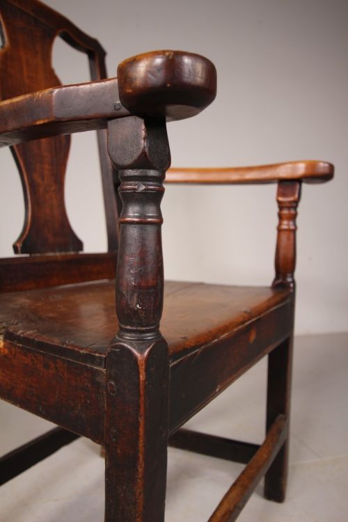 18TH CENTURY FRUITWOOD ANTIQUE ENGLISH ARMCHAIR - ADDITIONAL PHOTO 5