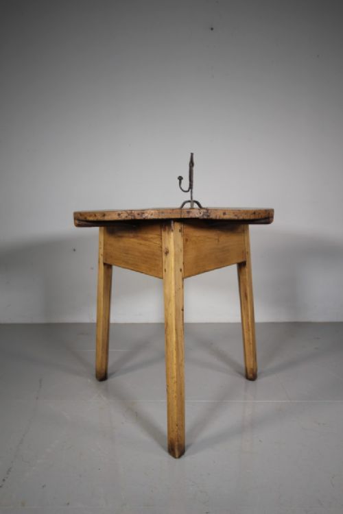 Large English 18th Century Antique Elm Cricket Dining Table