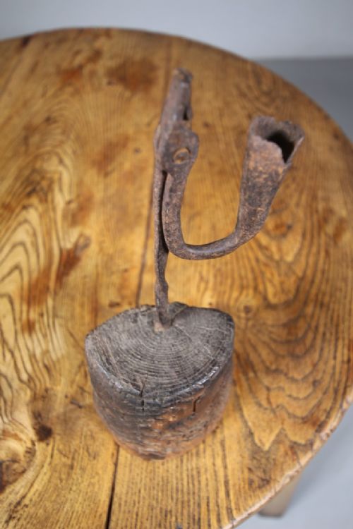 18TH CENTURY ENGLISH ANTIQUE RUSHLIGHT ORIGINAL - ADDITIONAL PHOTO 1