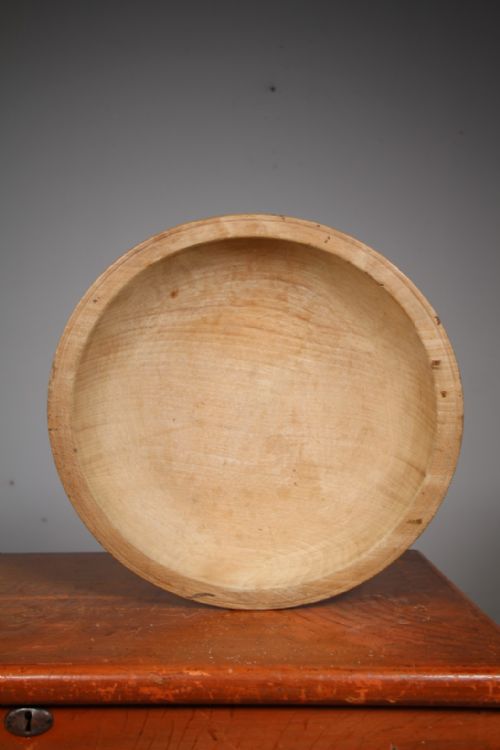 Large 19th Century Antique Sycamore Dairy Bowl