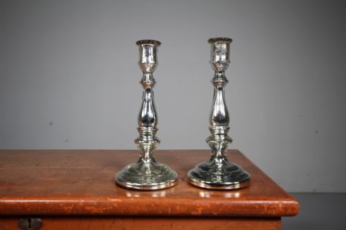 PAIR OF ENGLISH 19TH CENTURY ANTIQUE MERCURY GLASS CANDLESTICKS - ADDITIONAL PHOTO 5