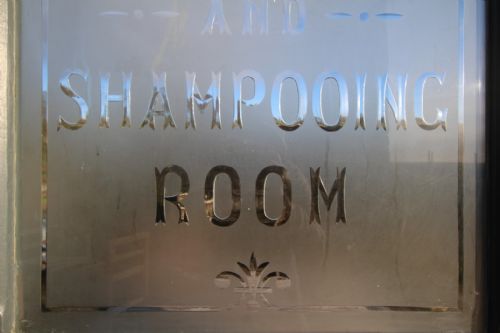FABULOUS ENGLISH ANTIQUE PINE HAIRDRESSING DOOR CIRCA 1870 - ADDITIONAL PHOTO 13