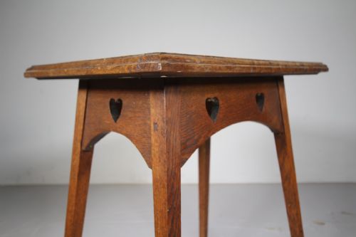LIBERTY LONDON 19TH CENTURY ANTIQUE OAK HEART MOTIF SIDE TABLE - ADDITIONAL PHOTO 4