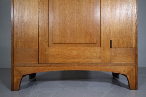 RARE EARLY HEALS ANTIQUE OAK HANGING CUPBOARD - ADDITIONAL PHOTO 3