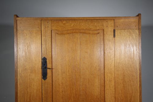 RARE EARLY HEALS ANTIQUE OAK HANGING CUPBOARD - ADDITIONAL PHOTO 4