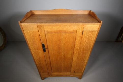 RARE EARLY HEALS ANTIQUE OAK HANGING CUPBOARD - ADDITIONAL PHOTO 6
