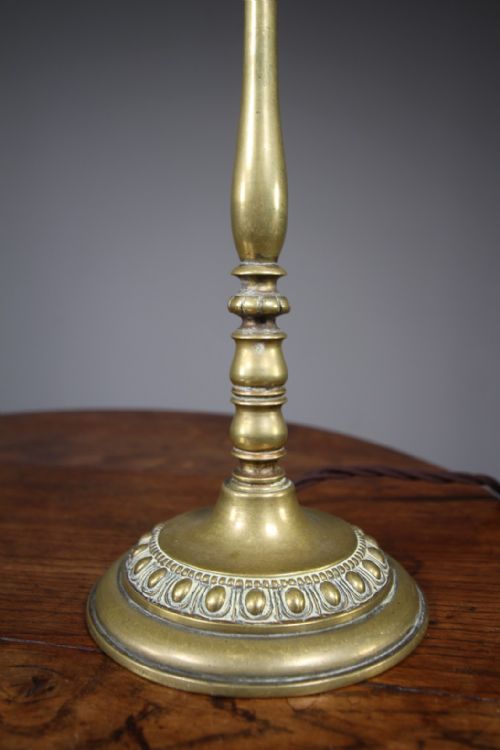 EDWARDIAN ANTIQUE BRASS TABLE LAMP REWIRED - ADDITIONAL PHOTO 1