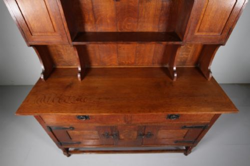 EARLY HEALS OF LONDON ANTIQUE OAK DRESSER - ADDITIONAL PHOTO 9