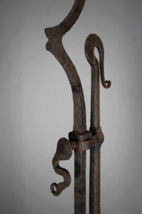 AMAZING MASSIVE 19TH CENTURY ANTIQUE WROUGHT IRON LANTERN STAND - ADDITIONAL PHOTO 4
