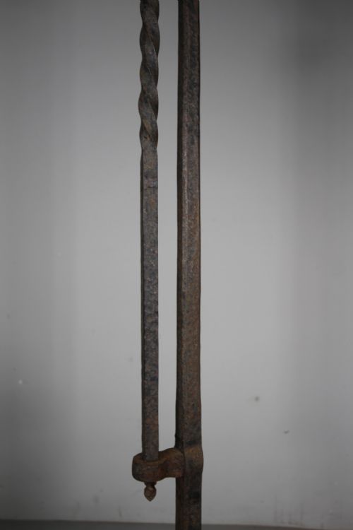 AMAZING MASSIVE 19TH CENTURY ANTIQUE WROUGHT IRON LANTERN STAND - ADDITIONAL PHOTO 5