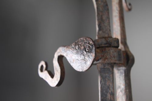 AMAZING MASSIVE 19TH CENTURY ANTIQUE WROUGHT IRON LANTERN STAND - ADDITIONAL PHOTO 6