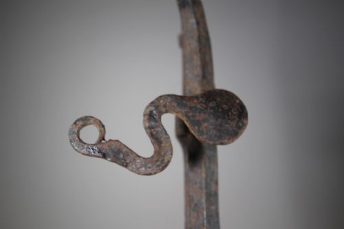 AMAZING MASSIVE 19TH CENTURY ANTIQUE WROUGHT IRON LANTERN STAND - ADDITIONAL PHOTO 7