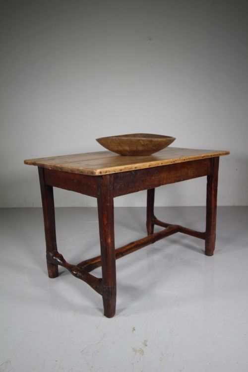 Georgian Antique Pine Dining Table with Wonderful Skin