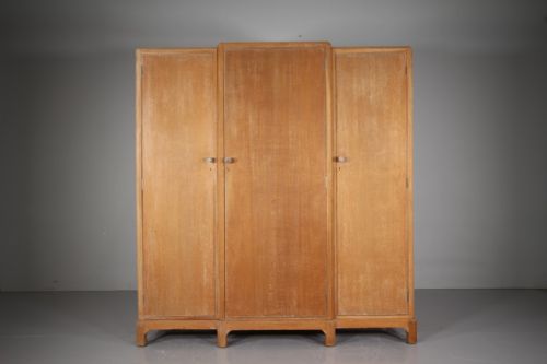 FABULOUS HEALS 1920'S OAK TRIPLE WARDROBE SPLITS UP - ADDITIONAL PHOTO 6