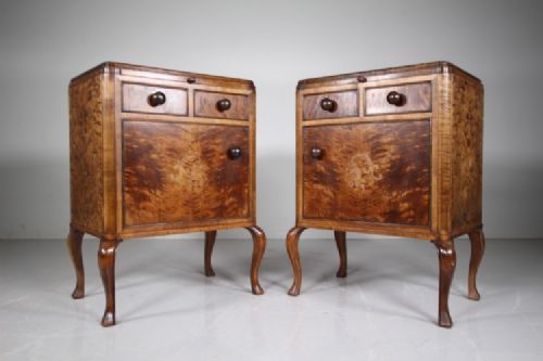 Pair of English 1920's Quality Bedside Cabinets by Bowman Brothers - Labelled 