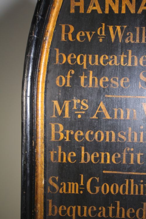 LARGE WELSH BORDERS 19TH CENTURY ORIGINAL PAINTED ANTIQUE SIGN - ADDITIONAL PHOTO 1