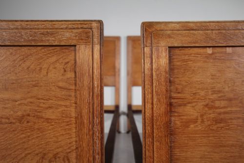 PAIR OF HEALS ANTIQUE OAK BUTTERY HUTCH SINGLE BEDS BOTH LABELLED - ADDITIONAL PHOTO 5