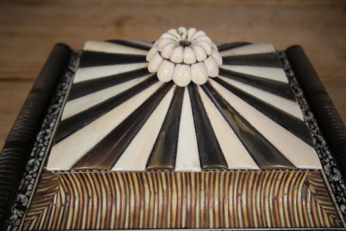SUPERB REGENCY ANTIQUE SARCOPHAGUS SHAPED QUILL BOX - ADDITIONAL PHOTO 9