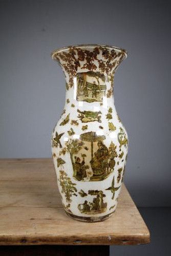 LARGE 19TH CENTURY ANTIQUE ENGLISH DECALCOMANIA GLASS VASE