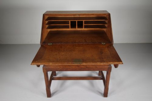 FABULOUS STANLEY WEBB DAVIES 1930S OAK WRITING BUREAU - ADDITIONAL PHOTO 2