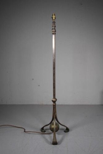 English Edwardian Antique Adjustable in Height Silver Plate Floor Lamp