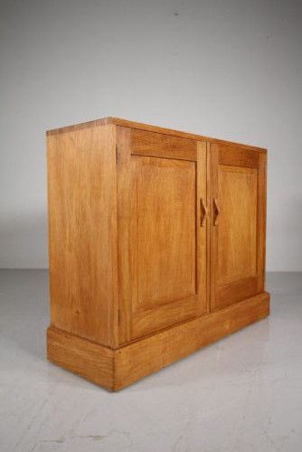 English Oak 1930'S Cotswold School Cupboard